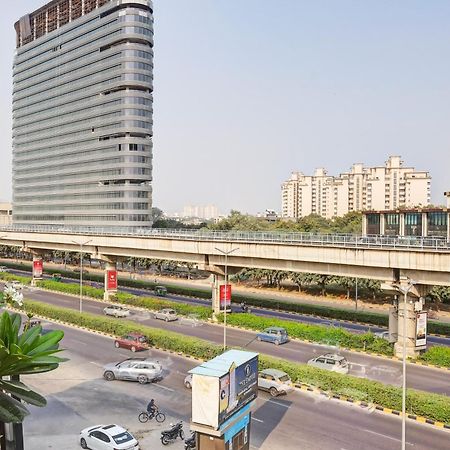 Hotel 91 Golf Course Road Gurgaon Exteriör bild