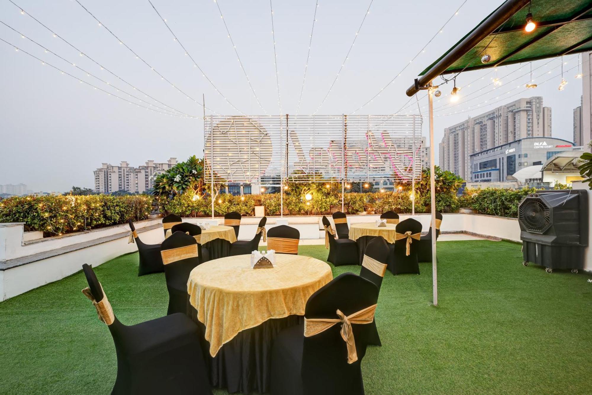 Hotel 91 Golf Course Road Gurgaon Exteriör bild